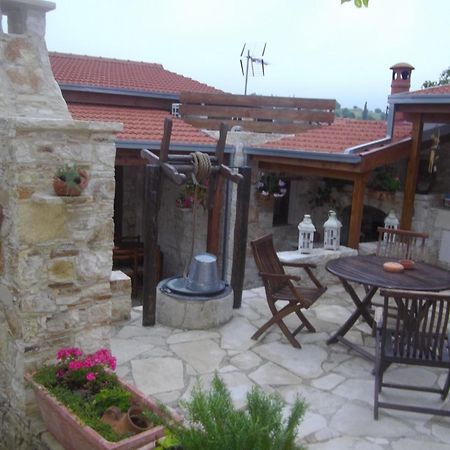 Xenios Cottages Lofou Zimmer foto