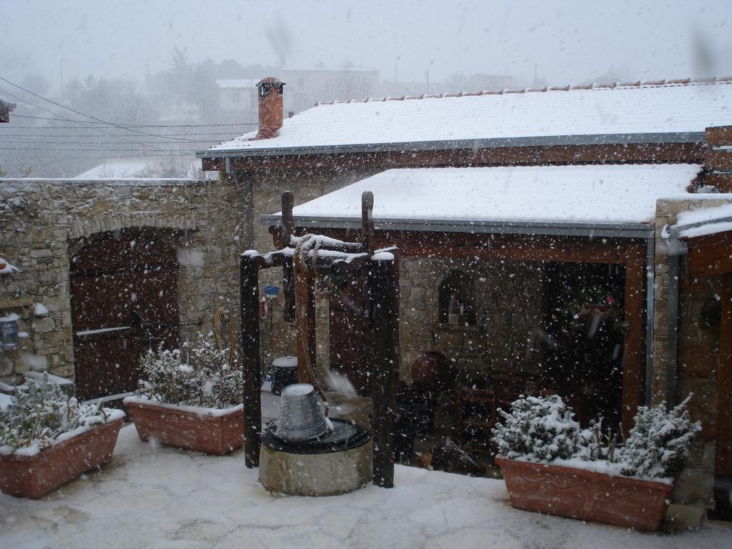 Xenios Cottages Lofou Exterior foto